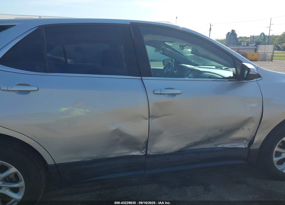 2018 CHEVROLET EQUINOX LT VIN: 2GNAXSEV9J6209804
