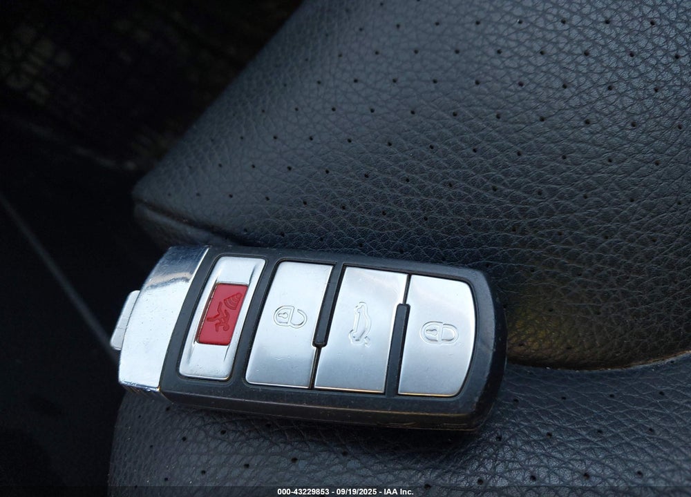 2008 VOLKSWAGEN PASSAT TURBO VIN: WVWUK93C68E199351