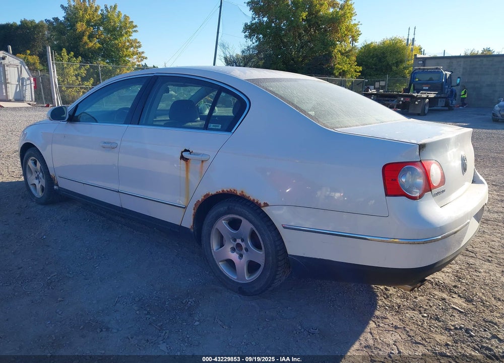 2008 VOLKSWAGEN PASSAT TURBO VIN: WVWUK93C68E199351