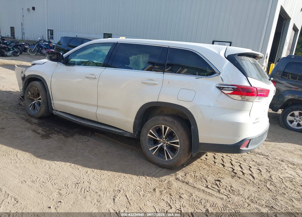 2017 TOYOTA HIGHLANDER VIN: 5TDBZRFH6HS395004