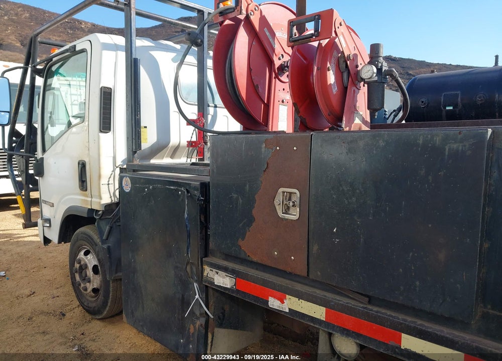 2015 ISUZU NPR REG VIN: 54DB4W1B1FS804381