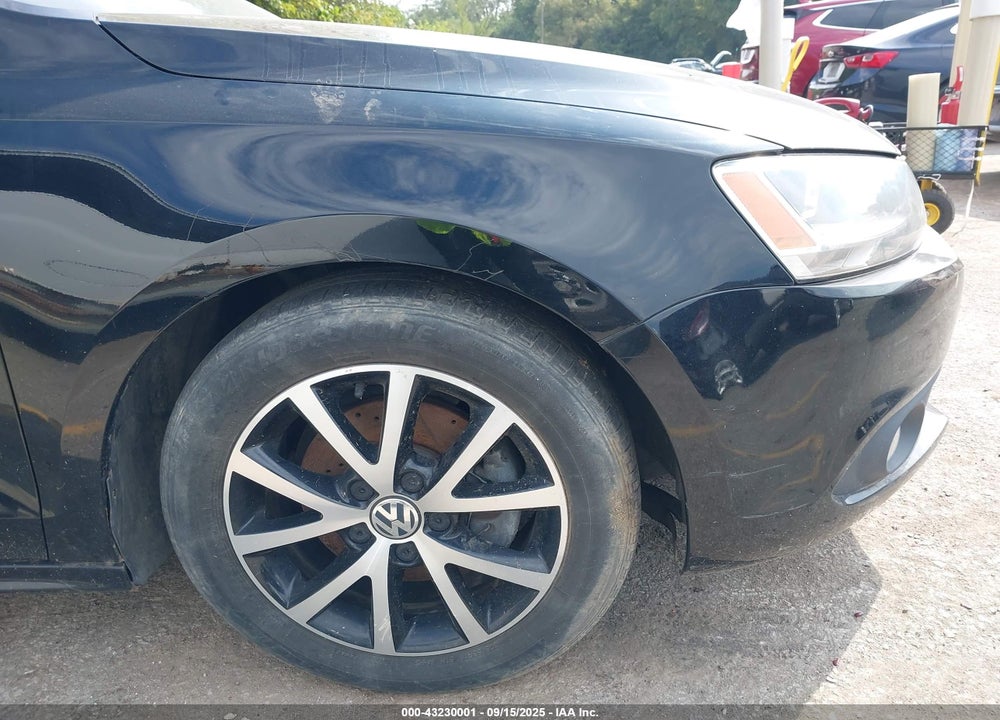 2014 VOLKSWAGEN JETTA 2.0L TDI VIN: 3VW3L7AJ7EM403768