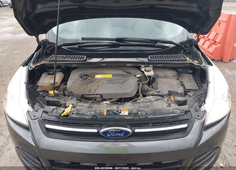 2016 FORD ESCAPE VIN: 1FMCU0GX3GUA97830