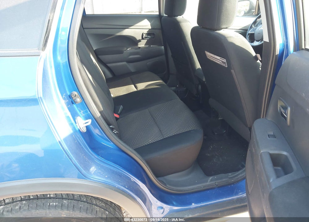 2016 MITSUBISHI OUTLANDER SPORT VIN: JA4AR3AU0GZ027311