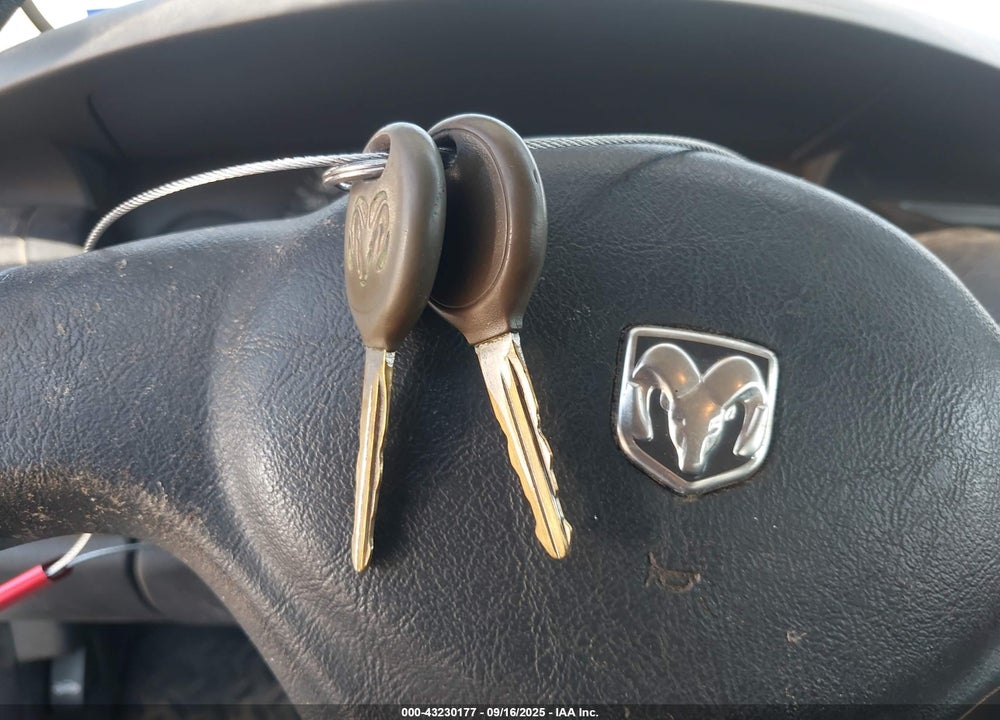 2005 DODGE NEON SE VIN: 1B3ES26C55D277029