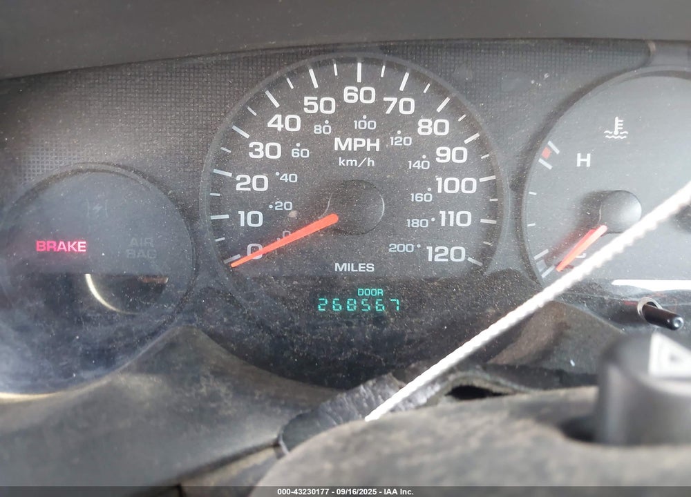 2005 DODGE NEON SE VIN: 1B3ES26C55D277029