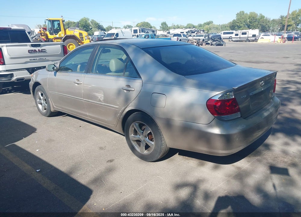 2005 TOYOTA CAMRY XLE V6 VIN: JTDBF32K050164525