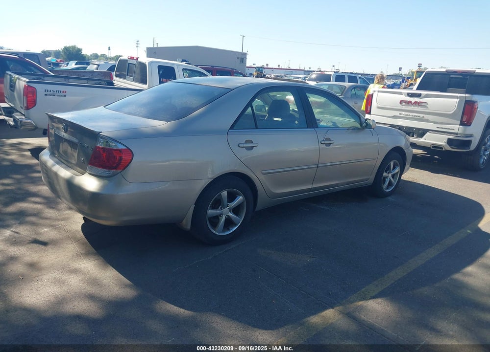2005 TOYOTA CAMRY XLE V6 VIN: JTDBF32K050164525