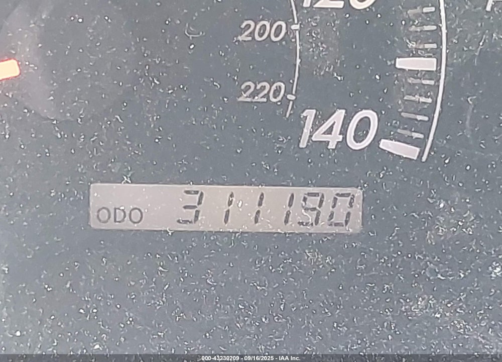 2005 TOYOTA CAMRY XLE V6 VIN: JTDBF32K050164525