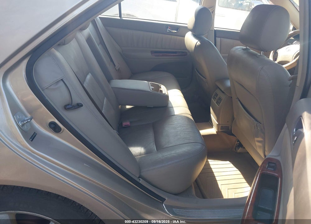 2005 TOYOTA CAMRY XLE V6 VIN: JTDBF32K050164525