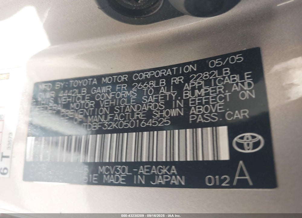2005 TOYOTA CAMRY XLE V6 VIN: JTDBF32K050164525