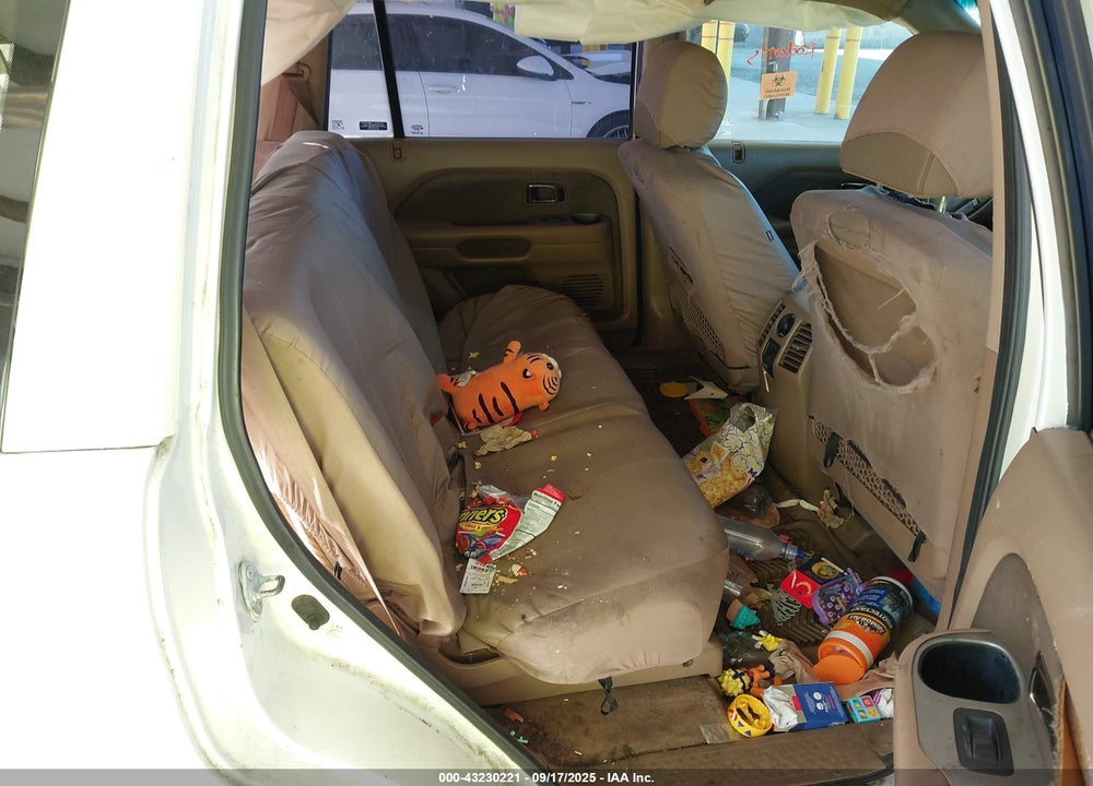 2007 HONDA PILOT LX VIN: 2HKYF18187H532808