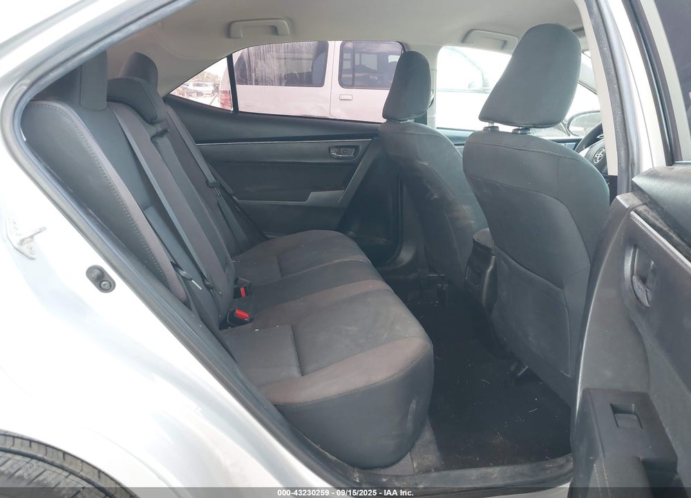 2019 TOYOTA COROLLA LE VIN: 5YFBURHE1KP898747