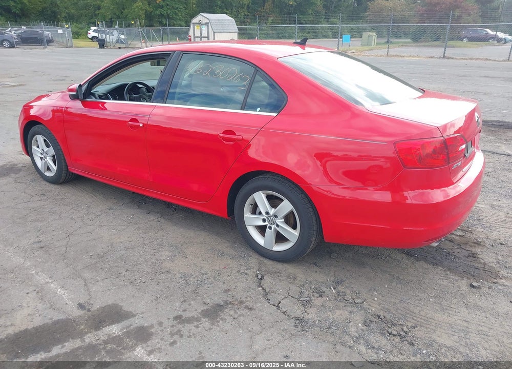 2013 VOLKSWAGEN JETTA 2.0L TDI VIN: 3VW3L7AJ6DM273416