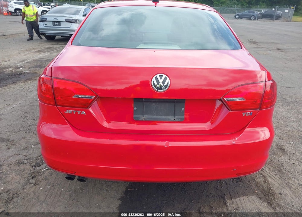 2013 VOLKSWAGEN JETTA 2.0L TDI VIN: 3VW3L7AJ6DM273416
