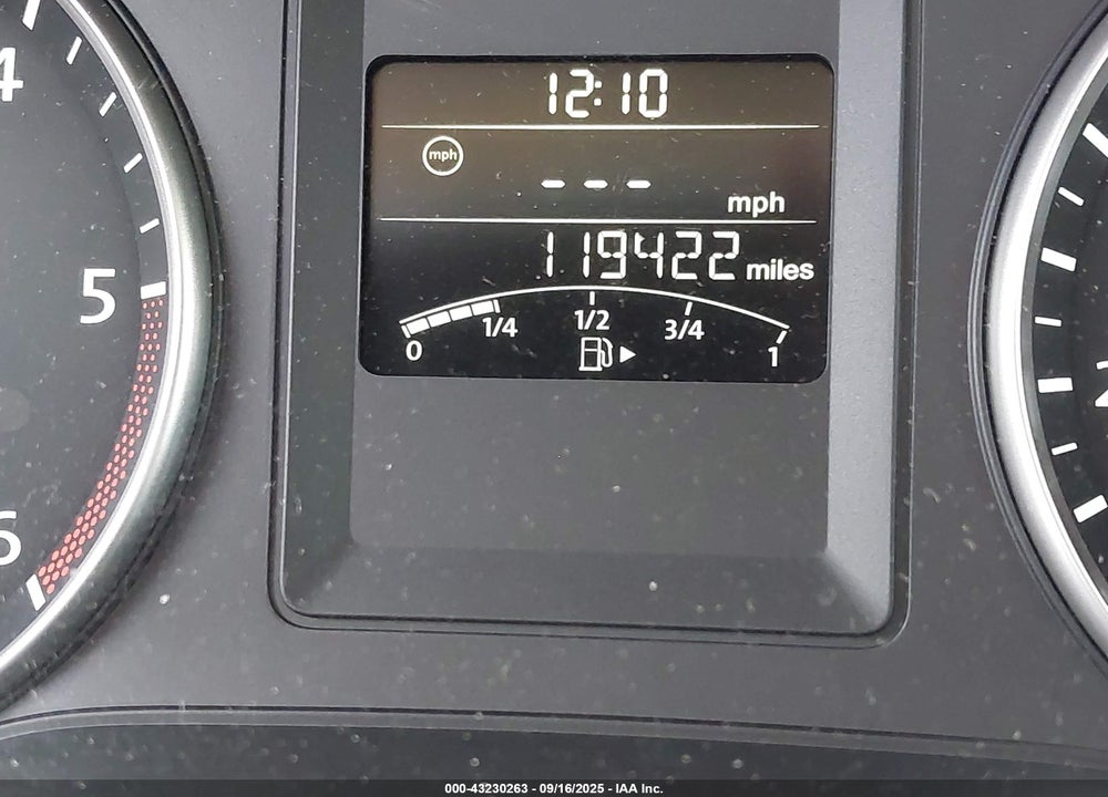 2013 VOLKSWAGEN JETTA 2.0L TDI VIN: 3VW3L7AJ6DM273416