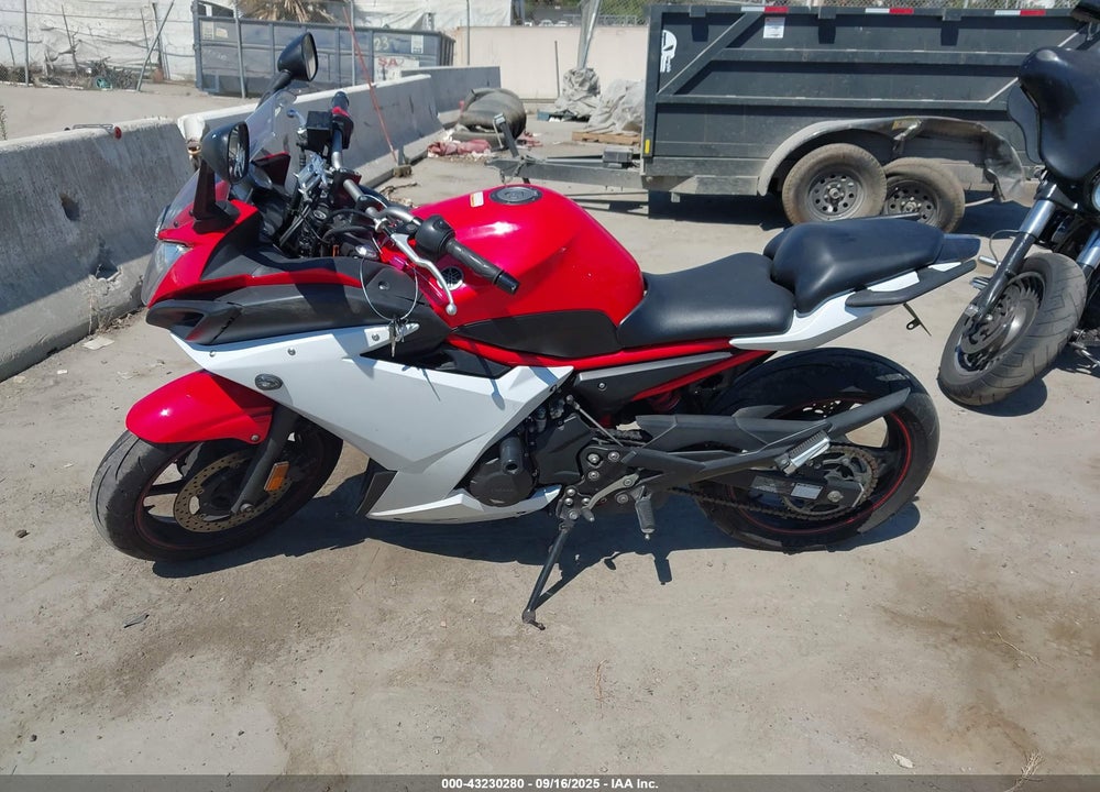 2014 YAMAHA FZ6 RC VIN: JYARJ18Y9EA002962
