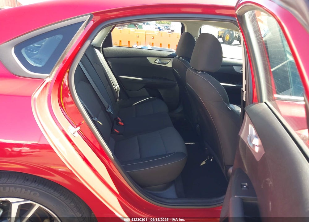 2023 KIA FORTE VIN: 3KPF24AD3PE584389