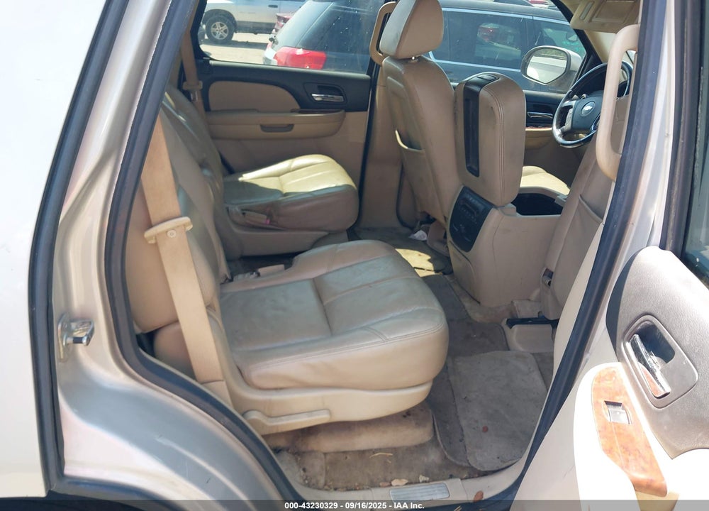 2008 CHEVROLET TAHOE LT VIN: 1GNFC130X8R171176