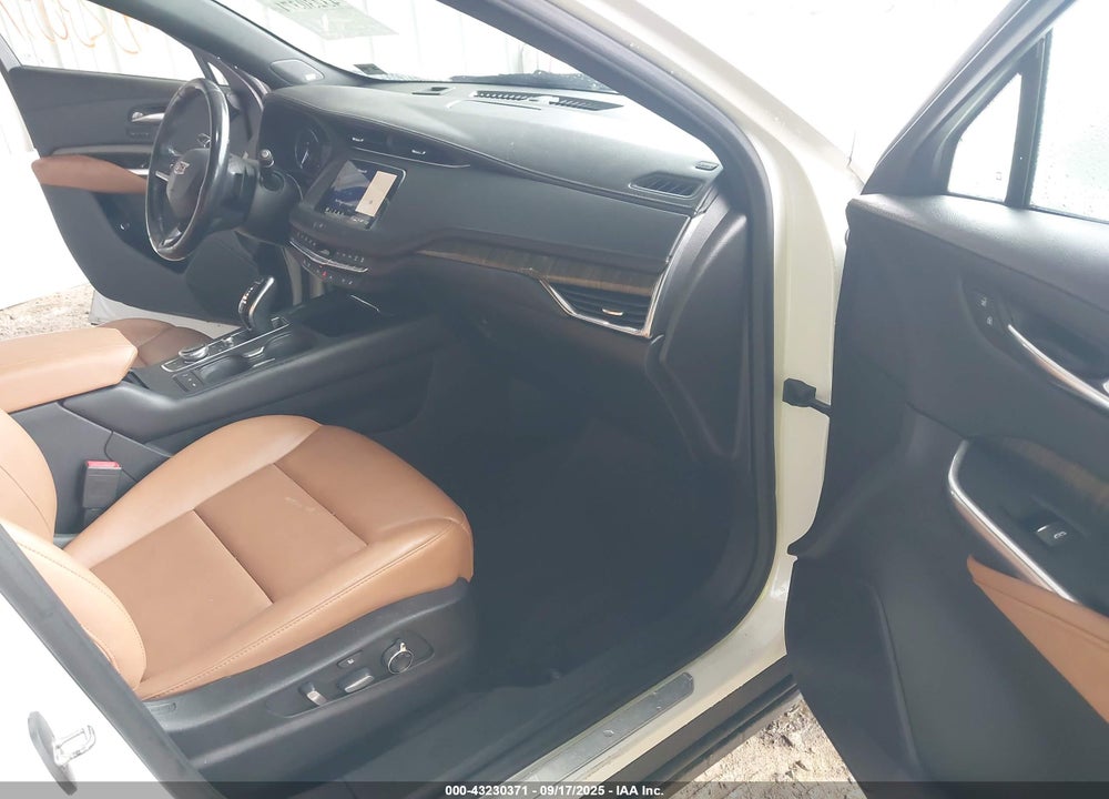 2021 CADILLAC XT4 VIN: 1GYFZDR40MF011378