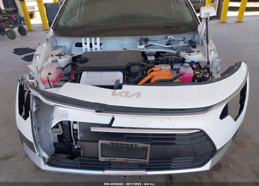 2023 KIA NIRO VIN: KNDCR3LEXP5111857