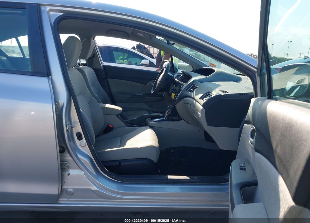 2014 HONDA CIVIC VIN: 19XFB2F54EE040549