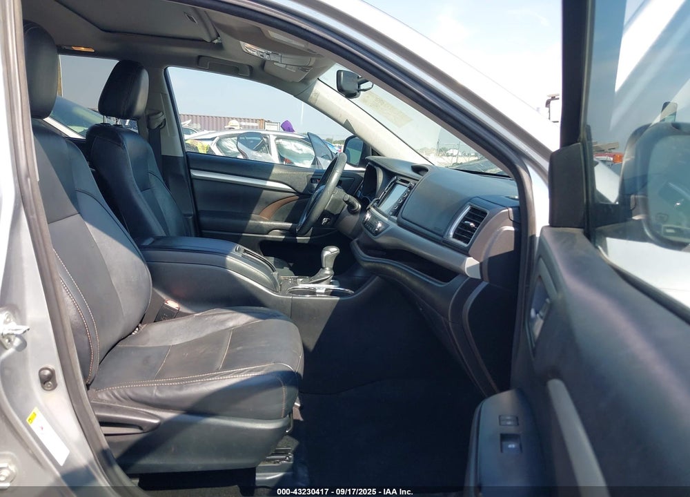 2016 TOYOTA HIGHLANDER XLE V6 VIN: 5TDKKRFH2GS159517