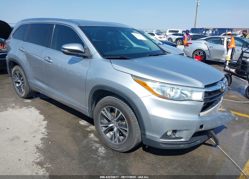 2016 TOYOTA HIGHLANDER XLE V6 VIN: 5TDKKRFH2GS159517