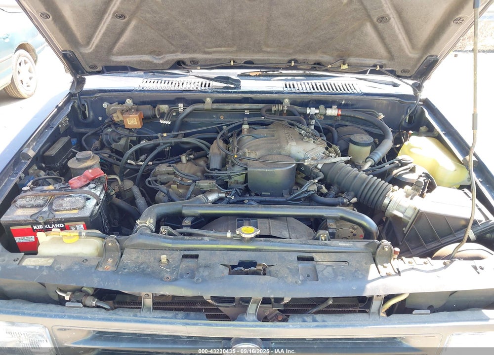 1990 NISSAN PATHFINDER VIN: JN8HD17Y4LW213242