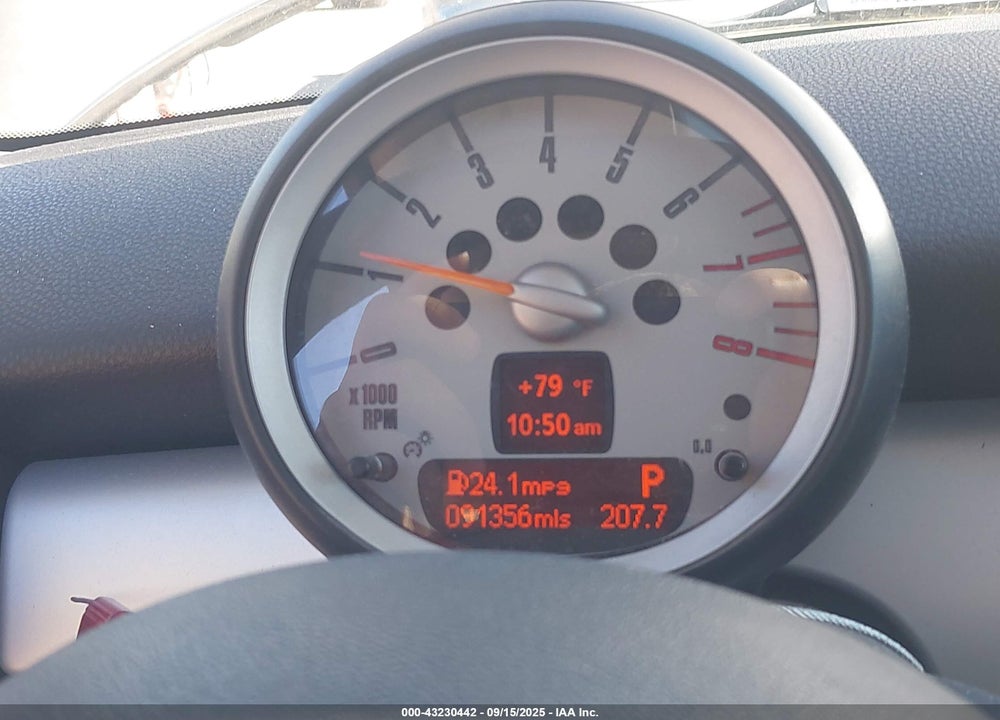 2007 MINI COOPER VIN: WMWMF33507TT50503