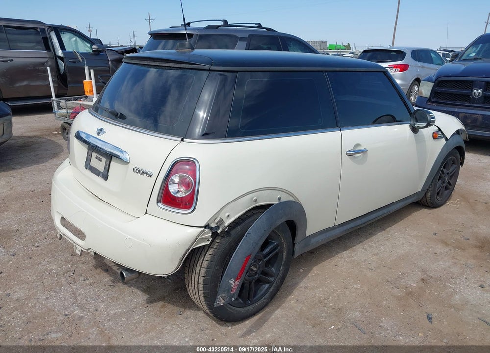 2013 MINI HARDTOP VIN: WMWSU3C54DT683554