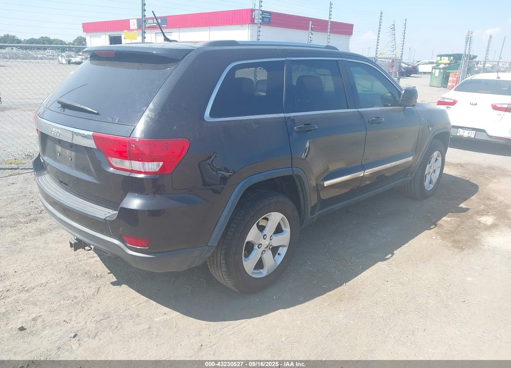 2013 JEEP GRAND CHEROKEE VIN: 1C4RJEAG2DC621242