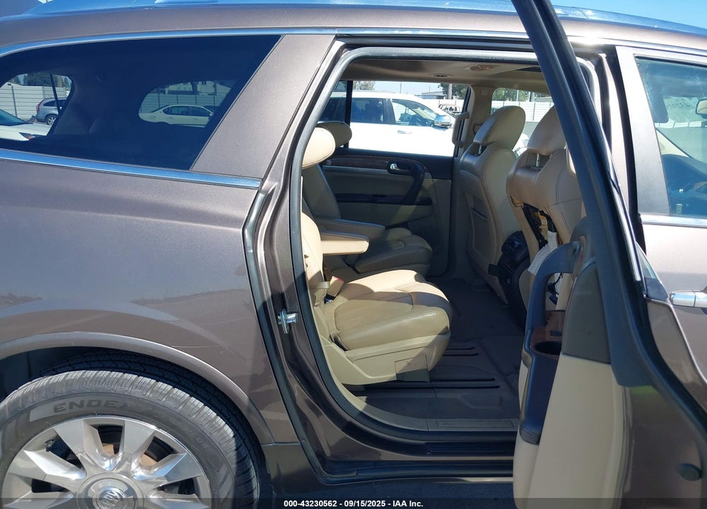 2011 BUICK ENCLAVE VIN: 5GAKRCED9BJ221526