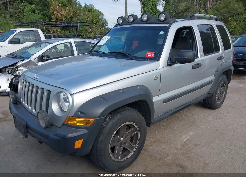 2006 JEEP LIBERTY RENEGADE VIN: 1J4GL38K96W129822