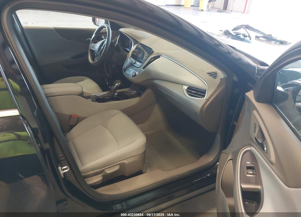 2025 CHEVROLET MALIBU VIN: 1G1ZD5ST4SF128864