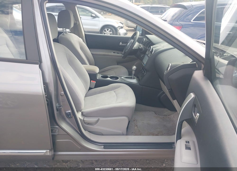 2015 NISSAN ROGUE SELECT S VIN: JN8AS5MV8FW756669