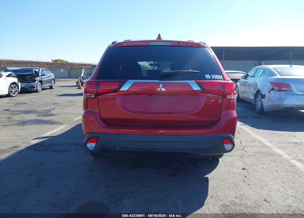 2018 MITSUBISHI OUTLANDER VIN: JA4AD3A32JZ054359