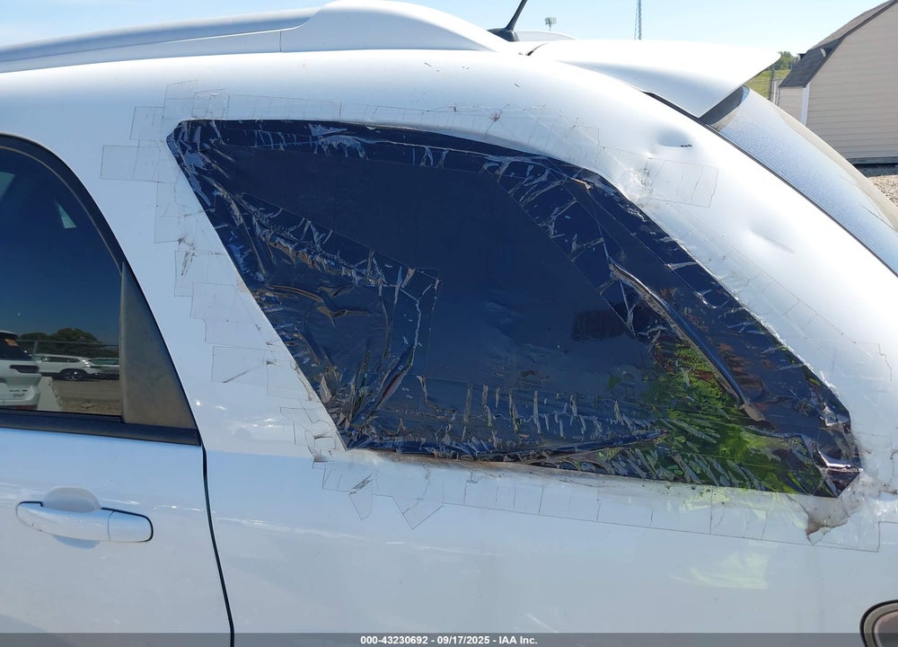 2008 CHEVROLET EQUINOX LT VIN: 2CNDL43F186014570