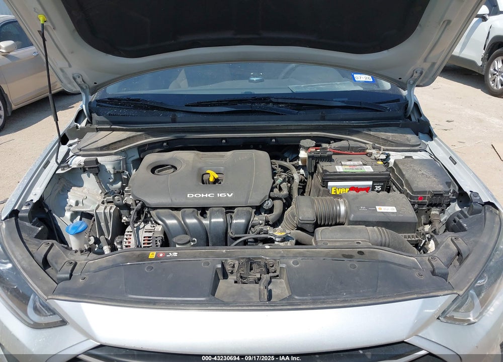 2018 HYUNDAI ELANTRA VIN: 5NPD84LF6JH318985