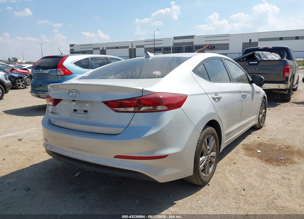 2018 HYUNDAI ELANTRA VIN: 5NPD84LF6JH318985