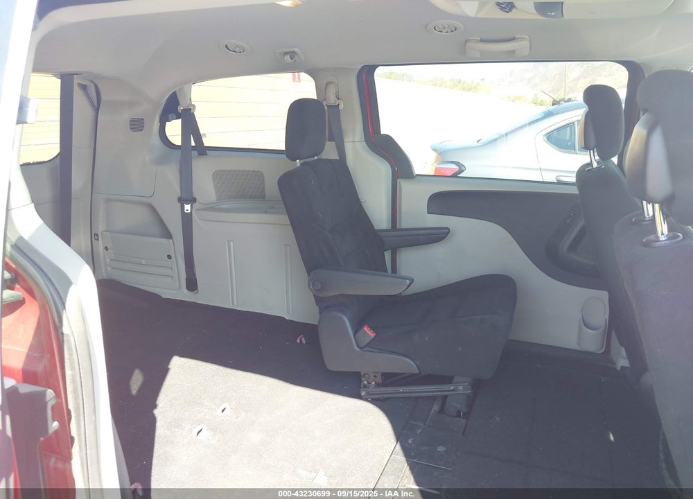 2015 DODGE GRAND CARAVAN SXT VIN: 2C4RDGCG6FR631783