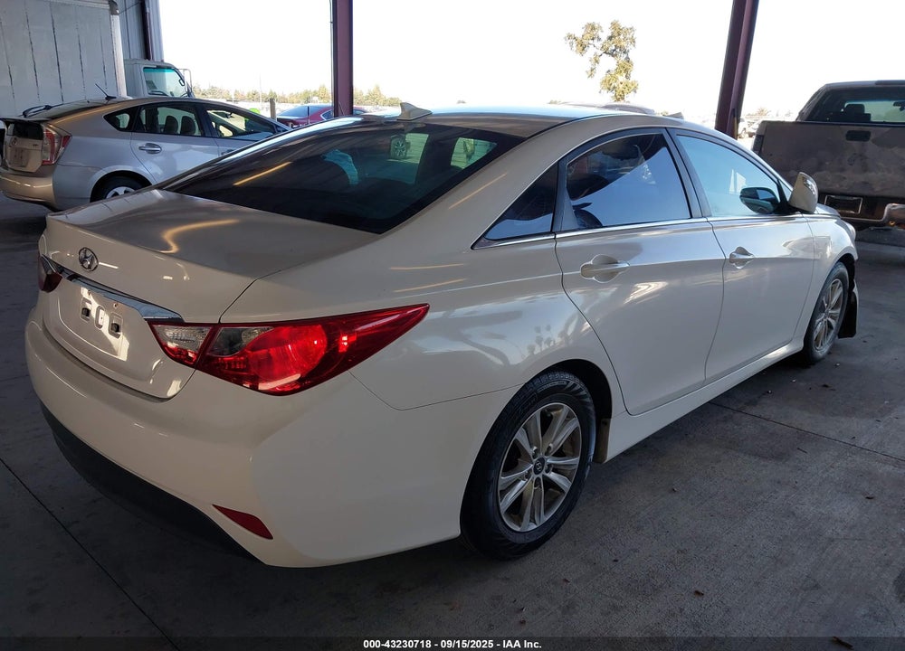 2014 HYUNDAI SONATA VIN: 5NPEB4AC5EH927991