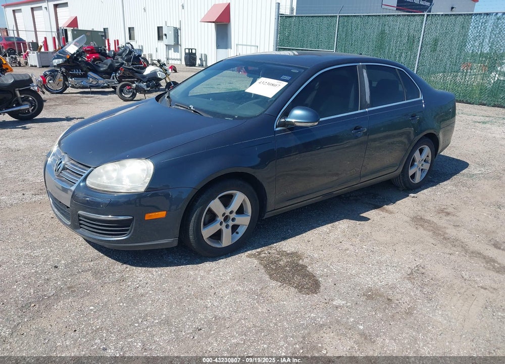 2008 VOLKSWAGEN JETTA VIN: 3VWRM71KX8M015373