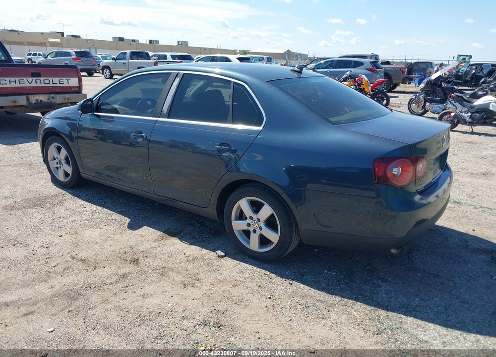 2008 VOLKSWAGEN JETTA VIN: 3VWRM71KX8M015373