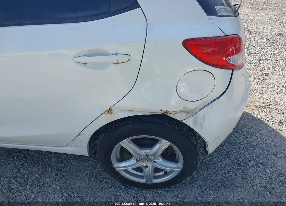 2013 MAZDA 2 SPORT VIN: JM1DE1KY6D0153581