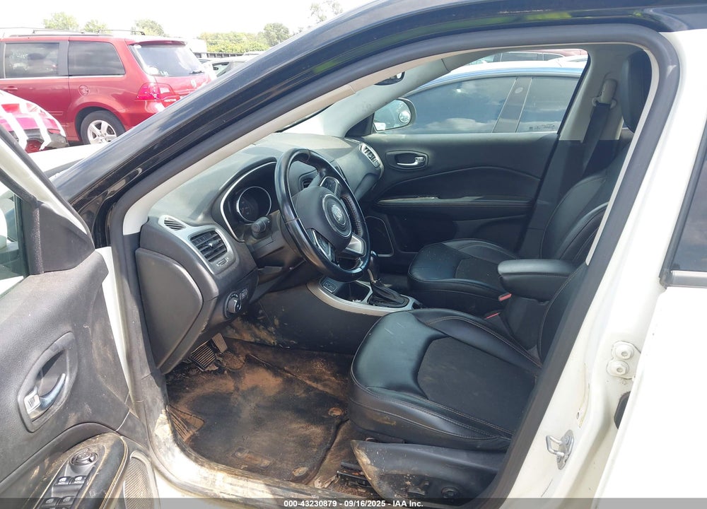 2018 JEEP COMPASS VIN: 3C4NJCBB0JT300094