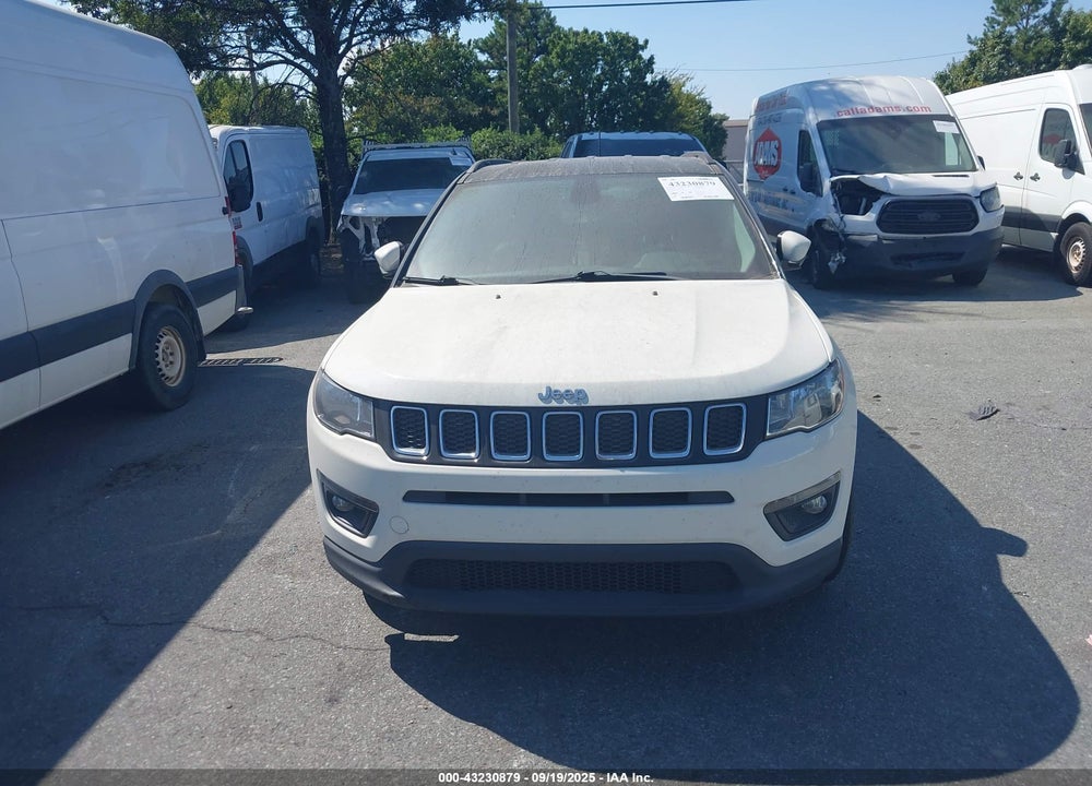 2018 JEEP COMPASS VIN: 3C4NJCBB0JT300094