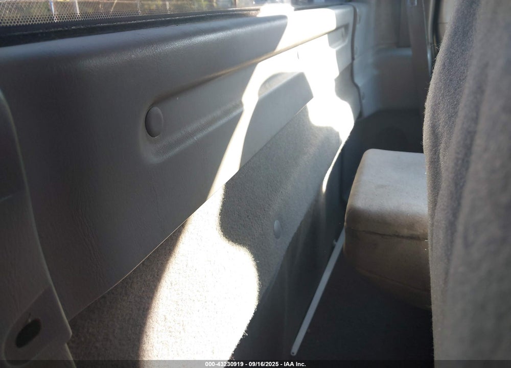 1999 FORD F-150 WORK SERIES/XL/XLT VIN: 1FTZF1724XKA30796