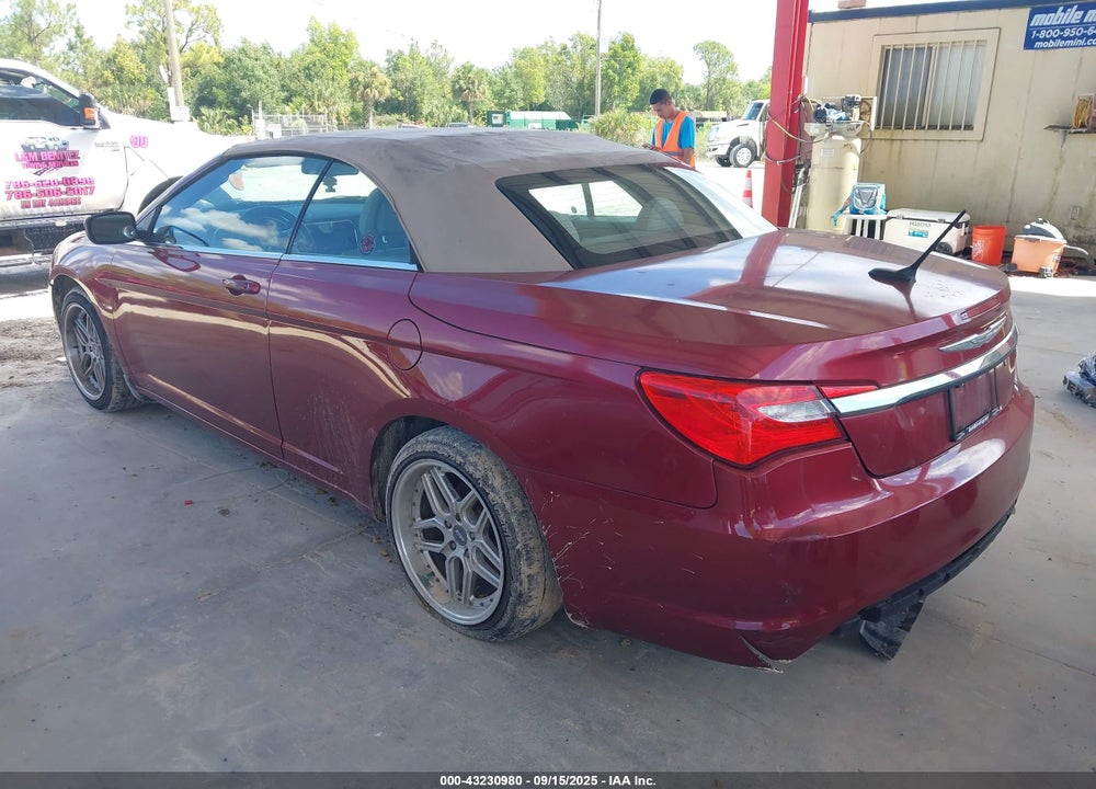 2013 CHRYSLER 200 VIN: 1C3BCBEB6DN585640