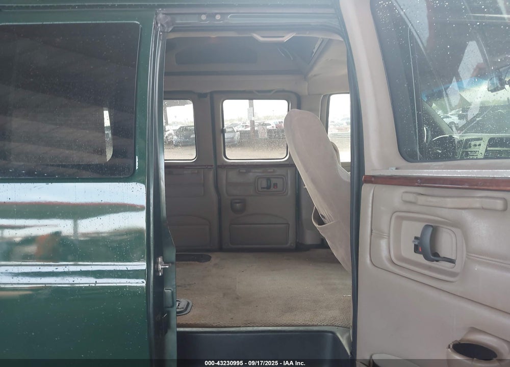 2006 GMC SAVANA VIN: 1GDFG15T861117211